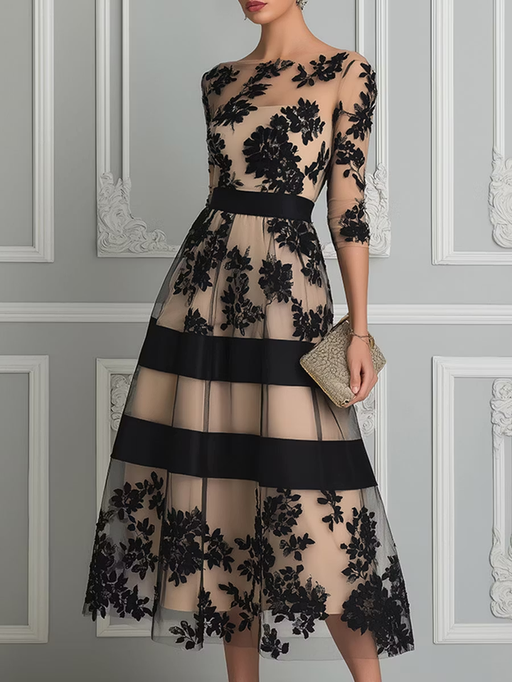 Vestido Midi Elegante de Corte A en Encaje Negro